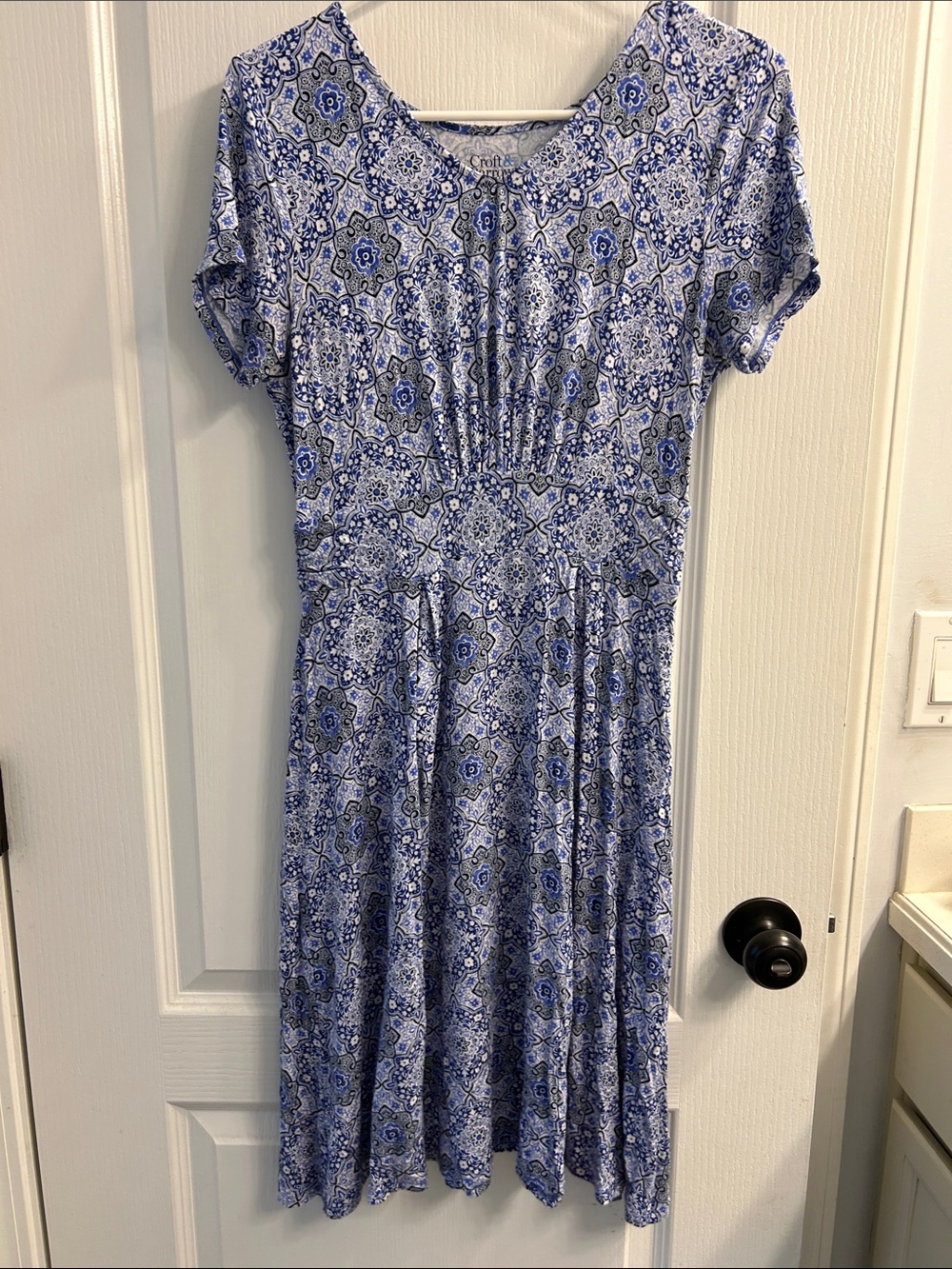 croft & barrow Blue and White Printed Midi Dress